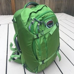 Osprey Packs Porter 30 Travel Backpack Green